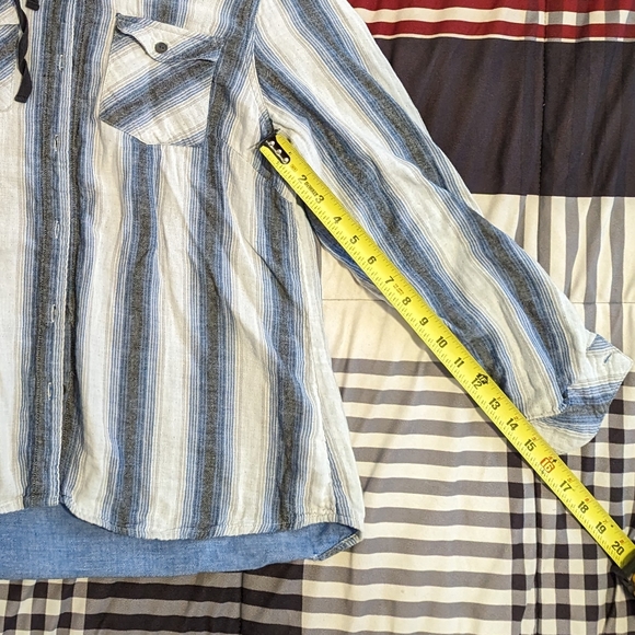 Boston Traders Blue Striped Button Down - Picture 2 of 6